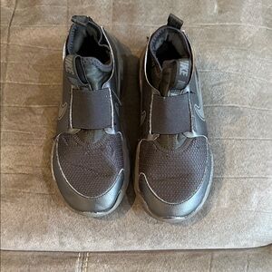 Nike Kids Black Sneakers